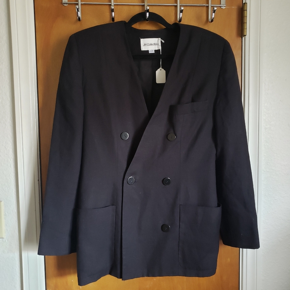 JH COLLECTIBLES Fitted double breasted Collarless Blazer